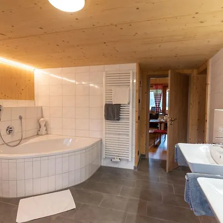 Weiler Apartment *